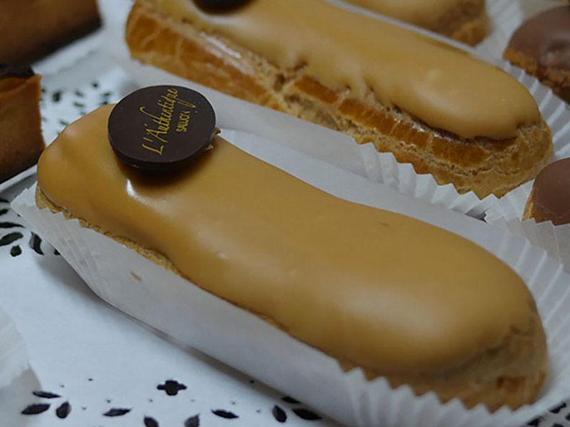 Eclair café